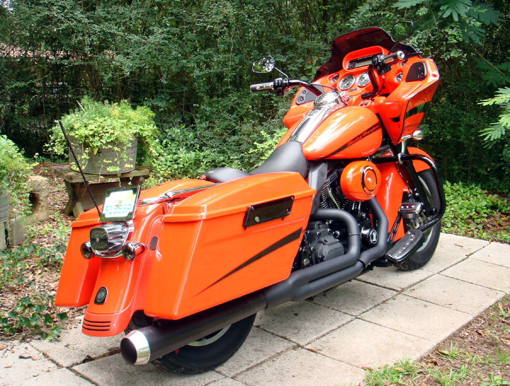 2008 Harley Davidson FLTR Road Glide 103 ci Bassani 2 into 1